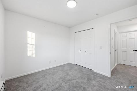 70 Victoria Court Hamden CT 06514