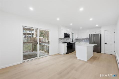 70 Victoria Court Hamden CT 06514