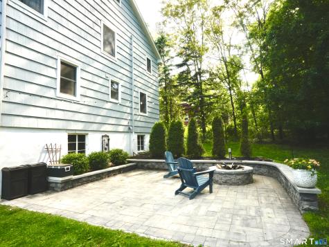 2 Rising Road Norwalk CT 06850
