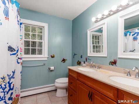 41 Fieldcrest Drive Ridgefield CT 06877