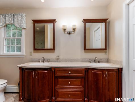 41 Fieldcrest Drive Ridgefield CT 06877