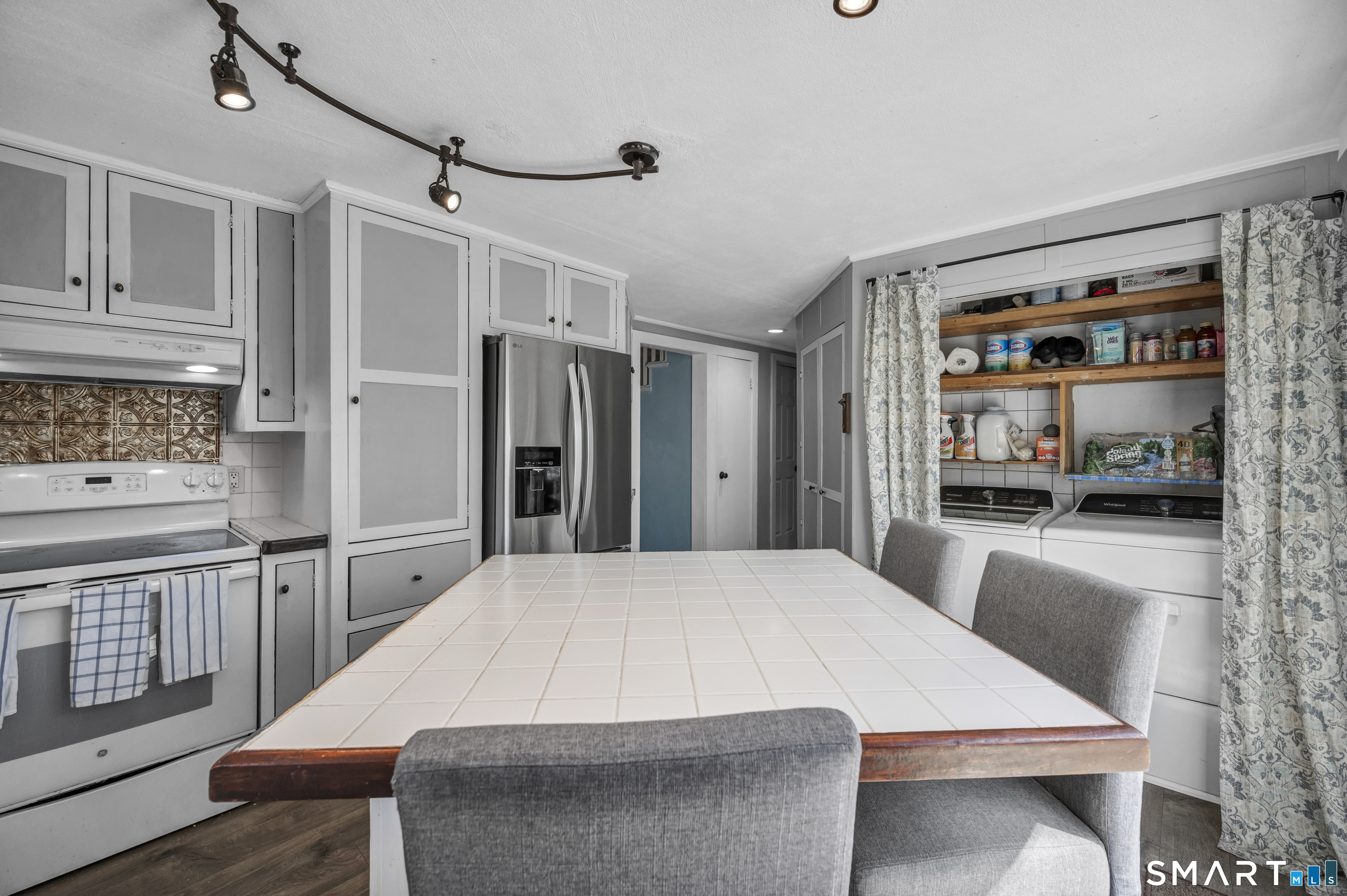 28 Rocky Ledge Drive Clinton CT 06413