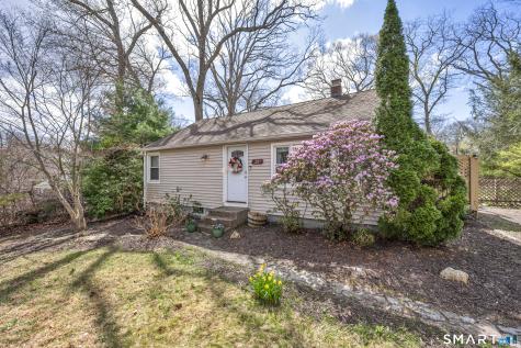 28 Rocky Ledge Drive Clinton CT 06413