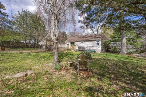28 Rocky Ledge Drive Clinton CT 06413