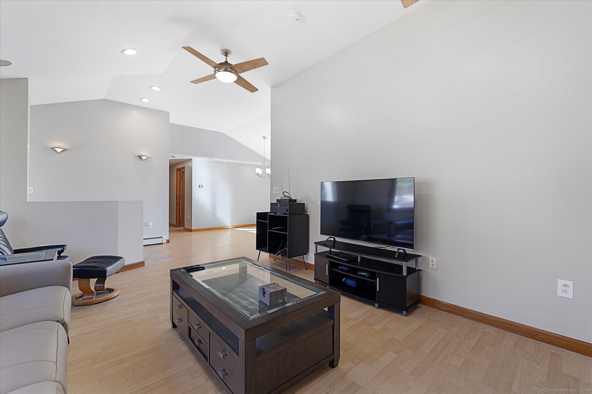 827 Thompson Road Thompson CT 06277