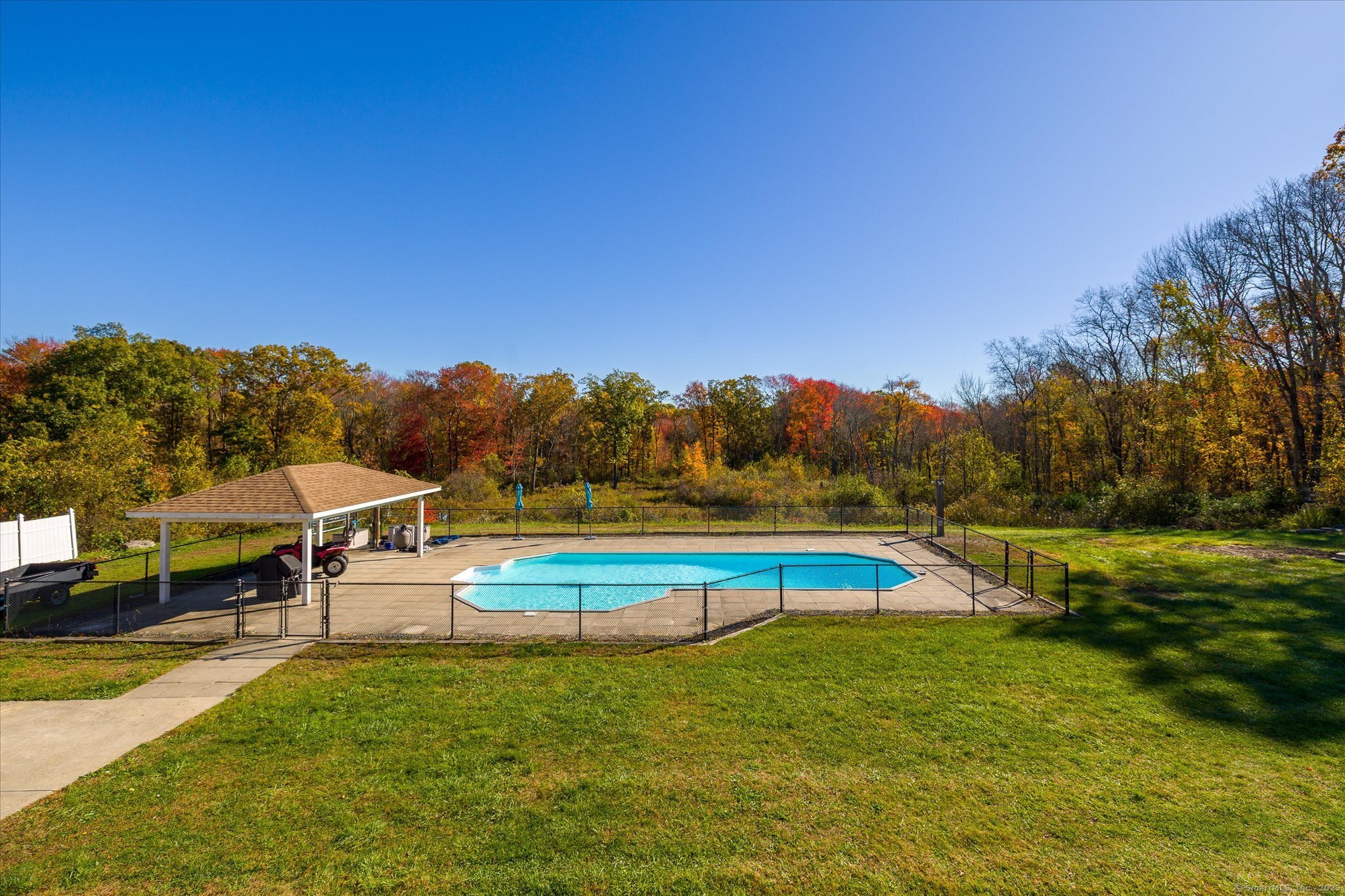 827 Thompson Road Thompson CT 06277