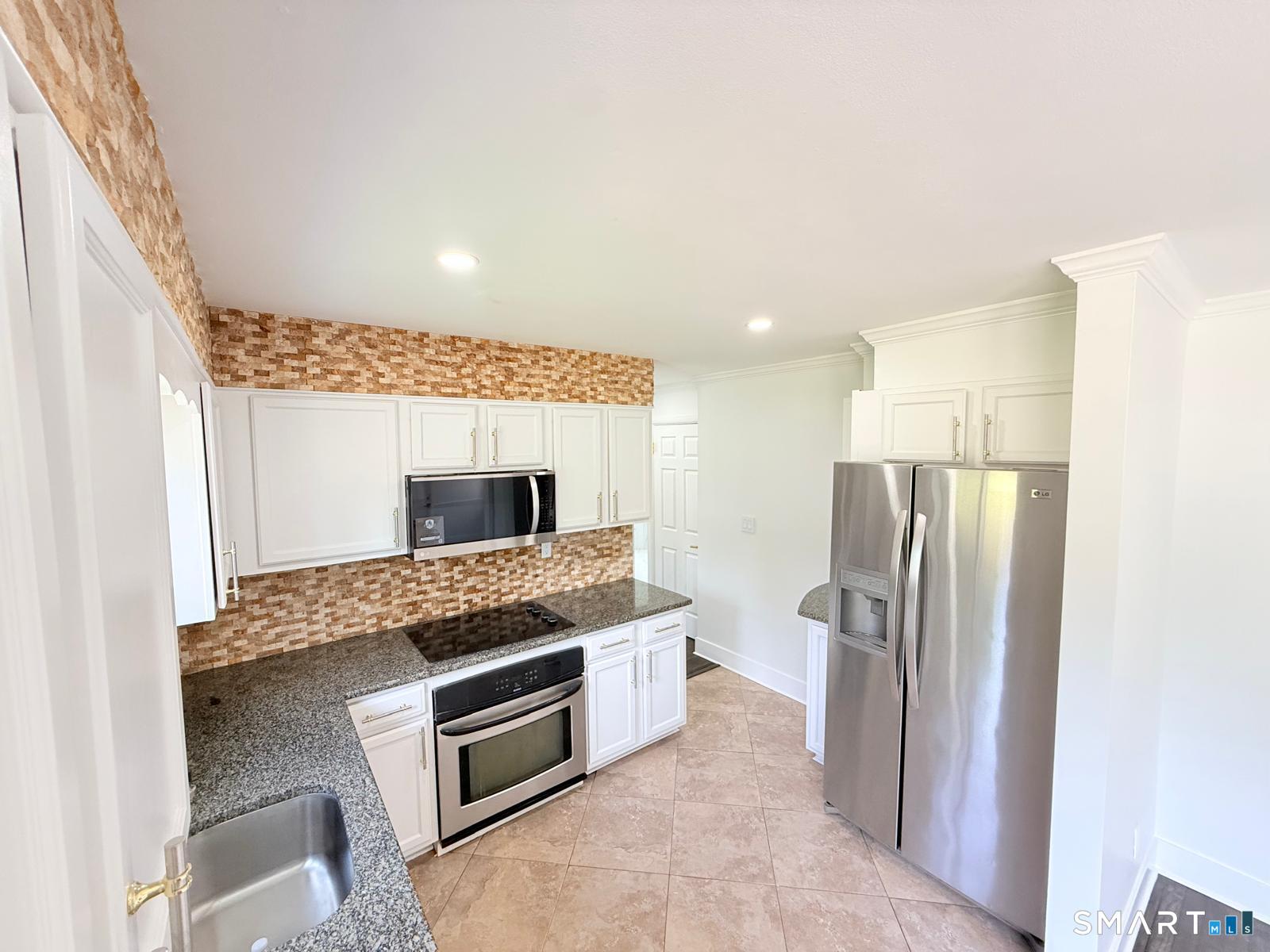 88 Fan Hill Road Monroe CT 06468