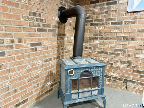 6 Katrina Circle Bethel CT 06801