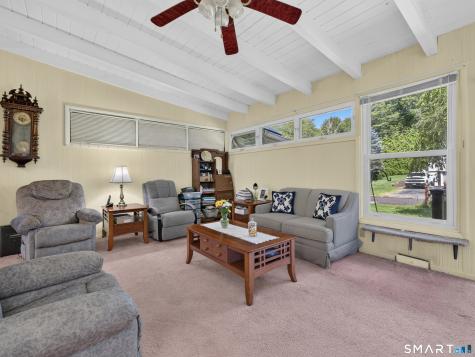 14 Perry Avenue Waterford CT 06385