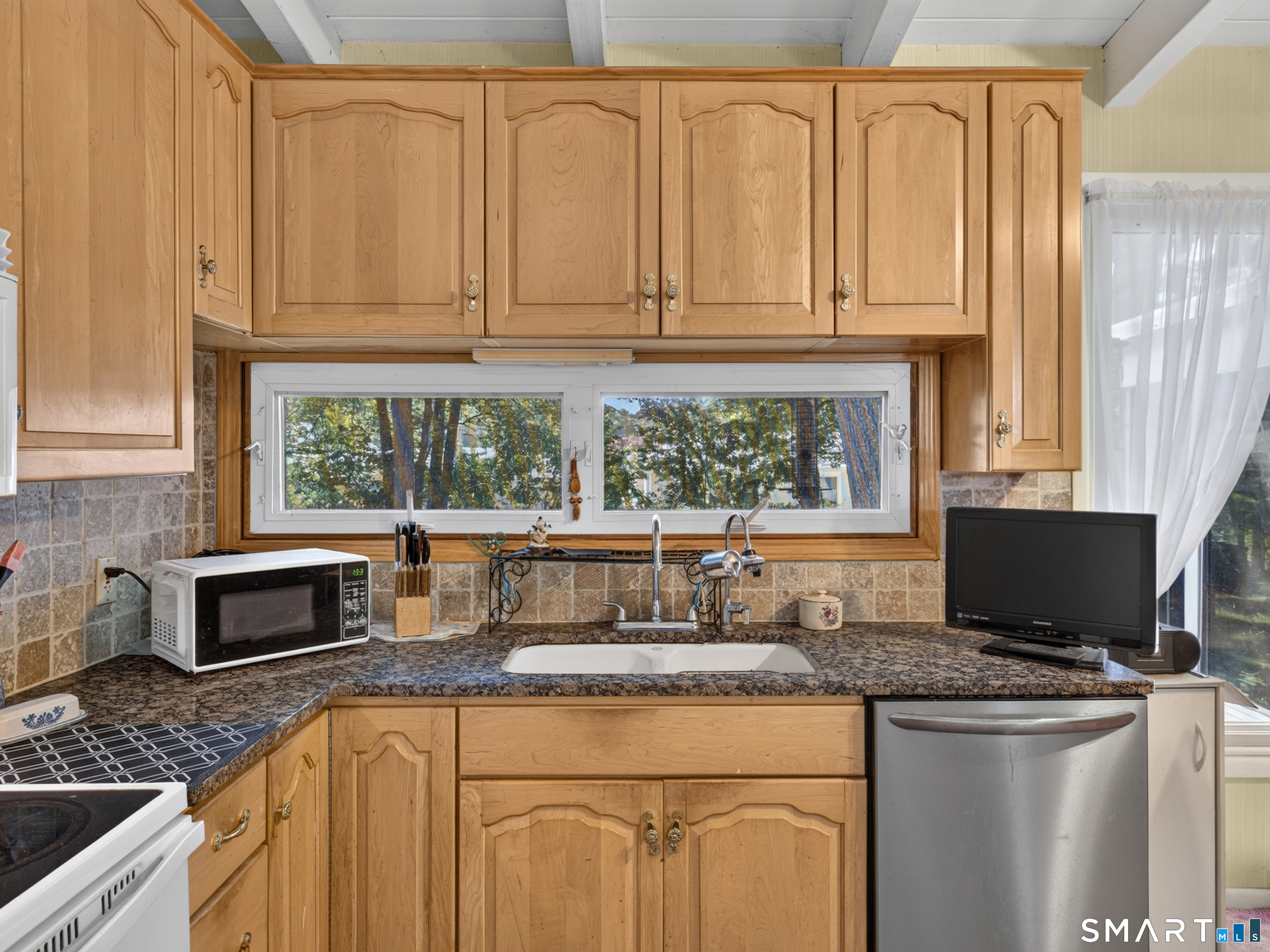 14 Perry Avenue Waterford CT 06385
