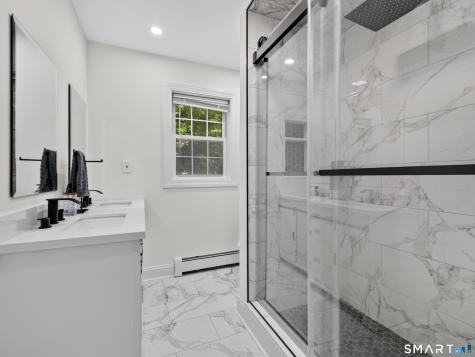 180 Pruett Place Montville CT 06370
