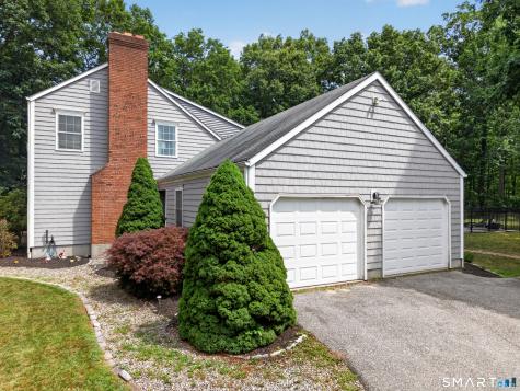 180 Pruett Place Montville CT 06370