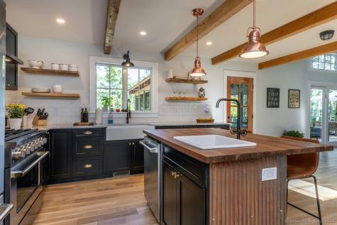 26 Preston Lane Salisbury CT 06068