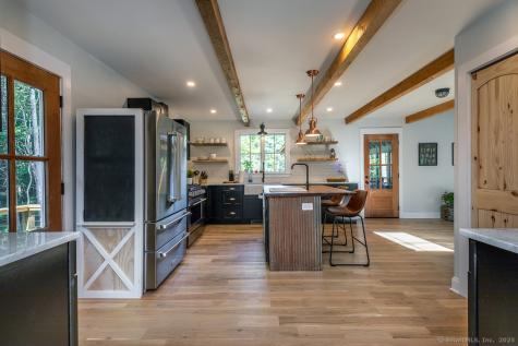 26 Preston Lane Salisbury CT 06068