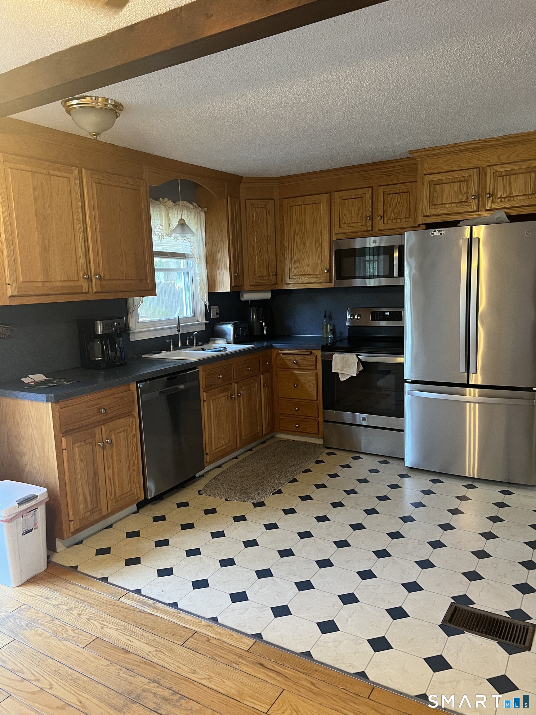 47 Robin Street Bristol CT 06010