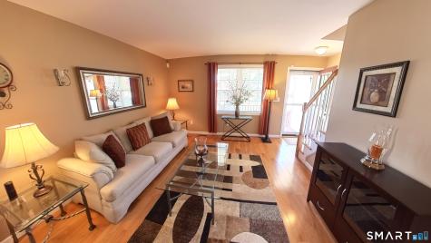 21 Hillcrest Avenue Meriden CT 06451