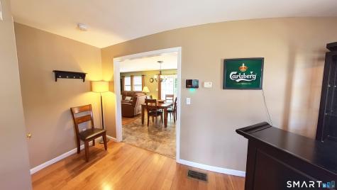21 Hillcrest Avenue Meriden CT 06451