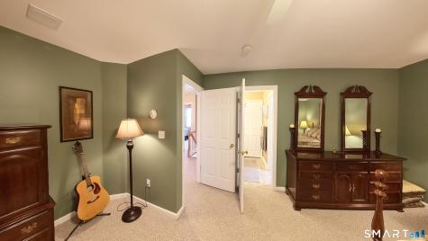 21 Hillcrest Avenue Meriden CT 06451