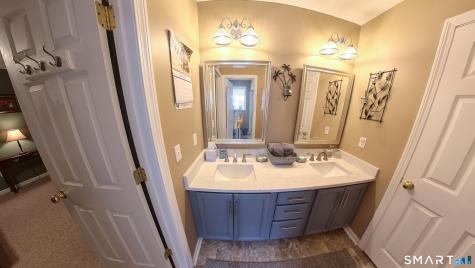 21 Hillcrest Avenue Meriden CT 06451
