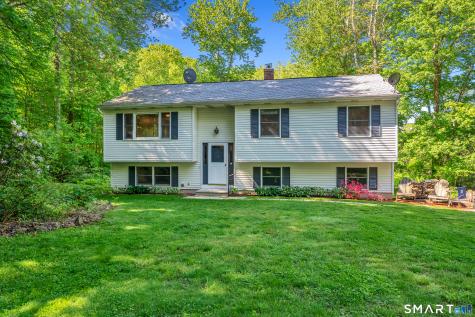 797 Middletown Road Colchester CT 06415