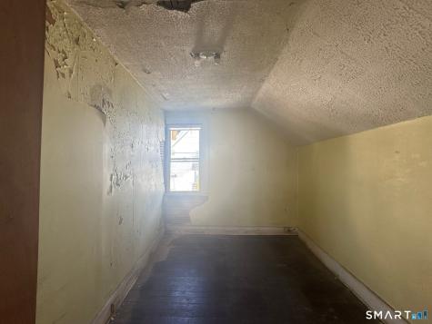 148 North Bishop Avenue Bridgeport CT 06610