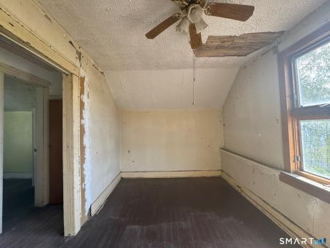 148 North Bishop Avenue Bridgeport CT 06610