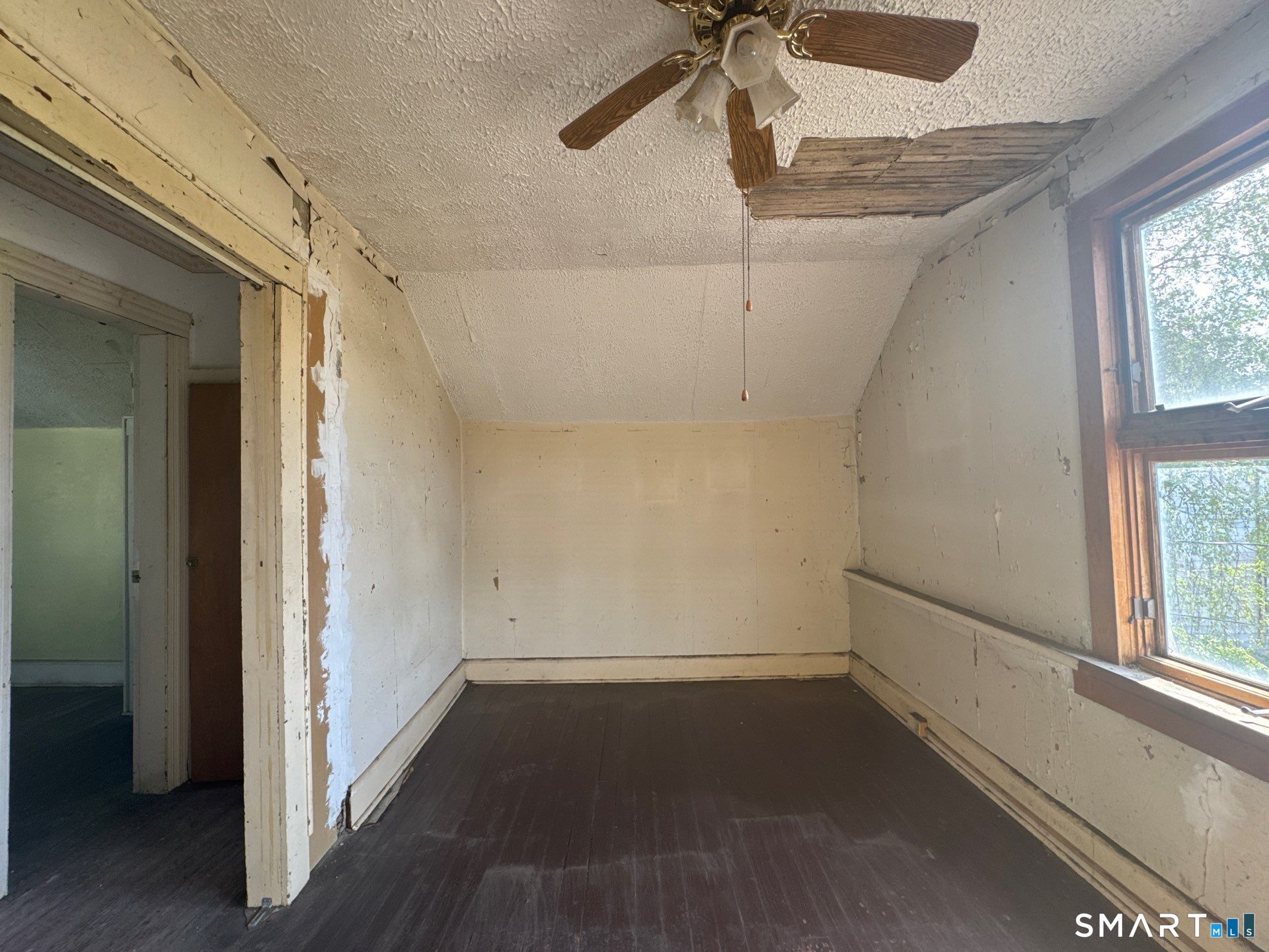 148 North Bishop Avenue Bridgeport CT 06610