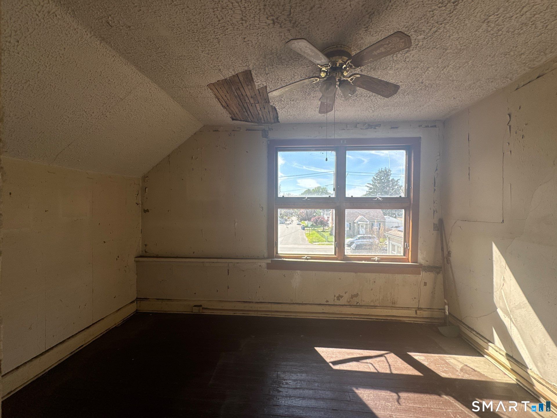 148 North Bishop Avenue Bridgeport CT 06610