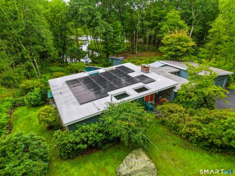20 Crestview (Incl. 24 Crestview Dr.) Drive Woodbridge CT 06525
