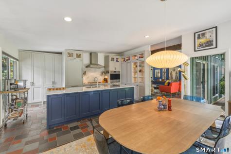 20 Crestview (Incl. 24 Crestview Dr.) Drive Woodbridge CT 06525