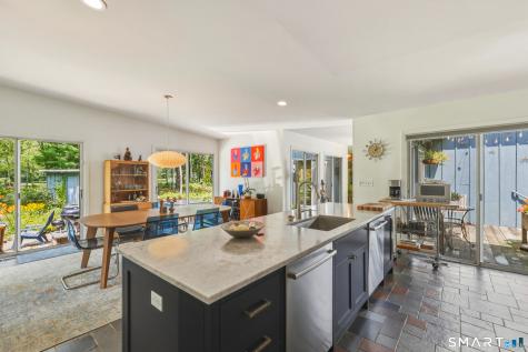 20 Crestview (Incl. 24 Crestview Dr.) Drive Woodbridge CT 06525