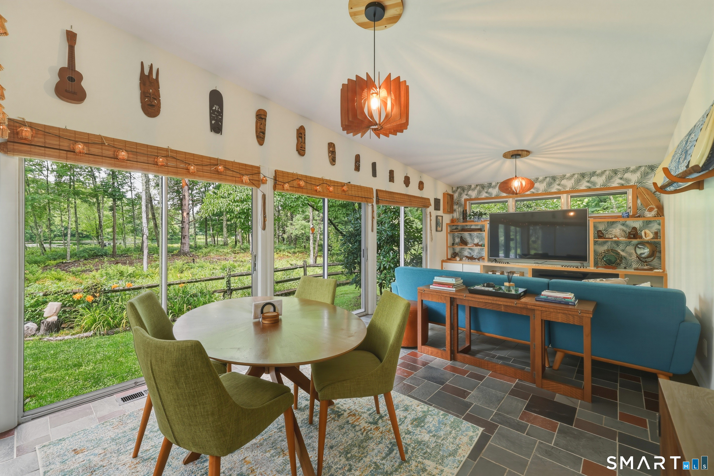 20 Crestview (Incl. 24 Crestview Dr.) Drive Woodbridge CT 06525