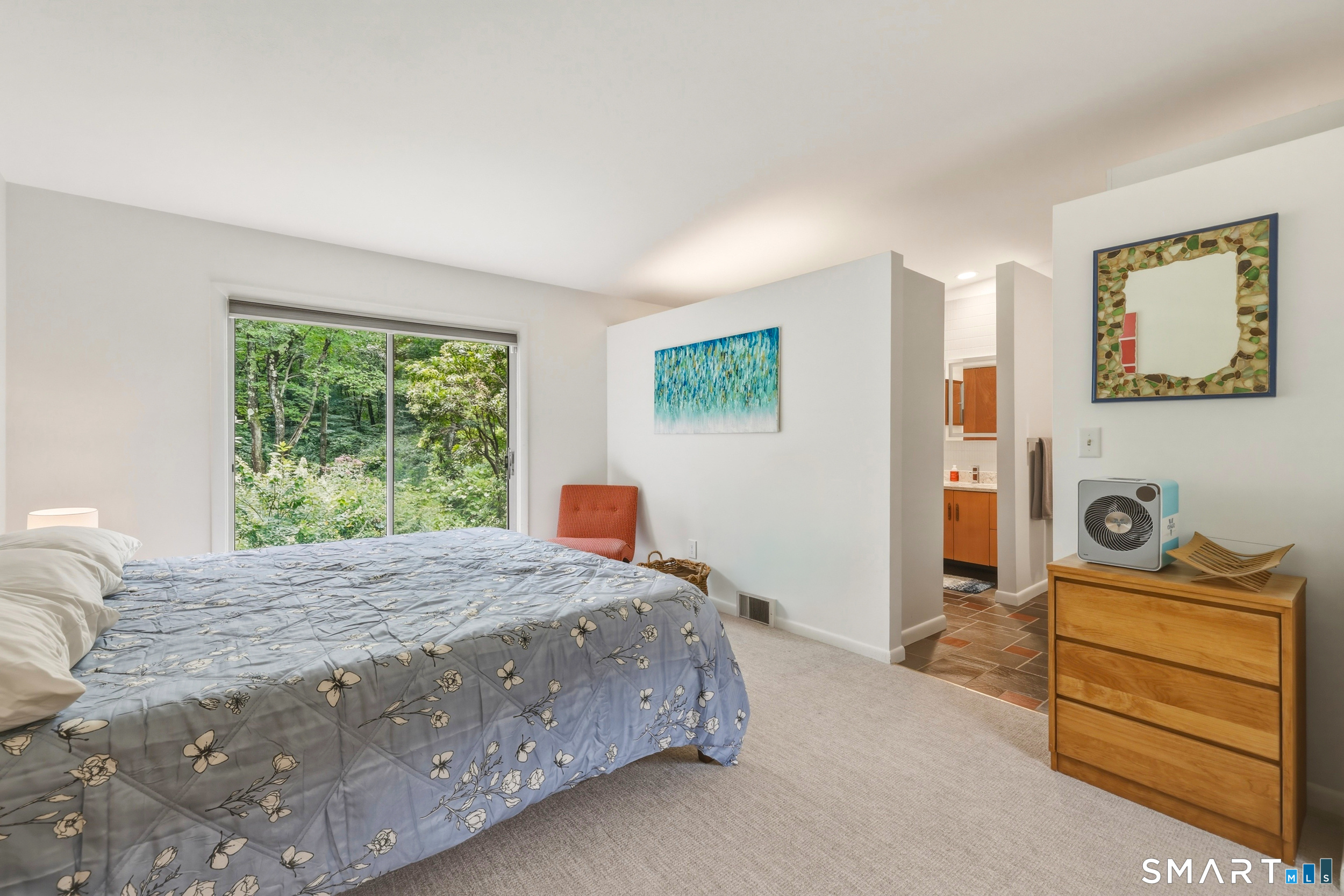 20 Crestview (Incl. 24 Crestview Dr.) Drive Woodbridge CT 06525