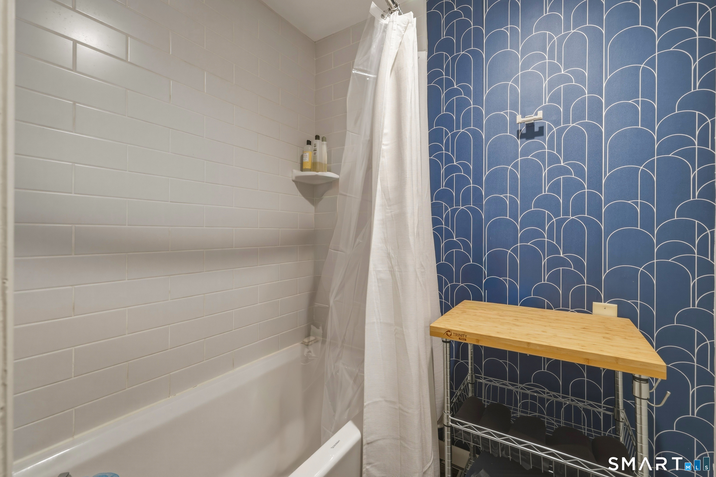 20 Crestview (Incl. 24 Crestview Dr.) Drive Woodbridge CT 06525
