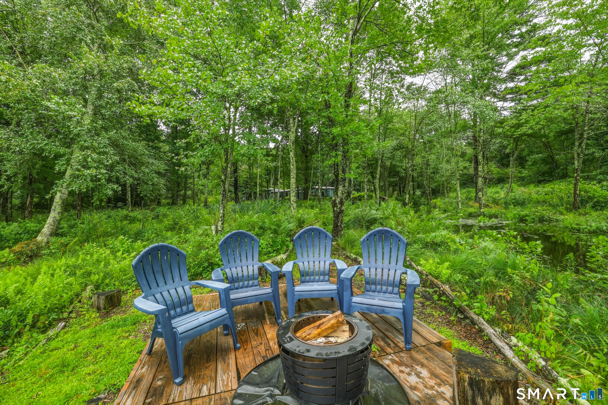 20 Crestview (Incl. 24 Crestview Dr.) Drive Woodbridge CT 06525