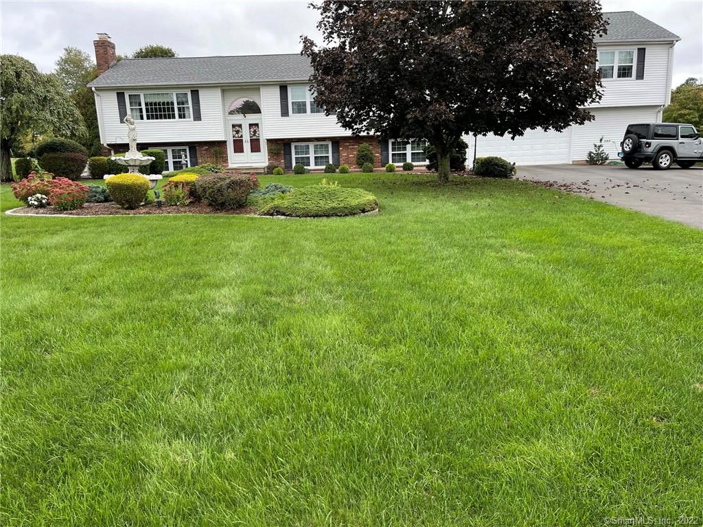 23 Meadow View Drive North Haven CT 06473