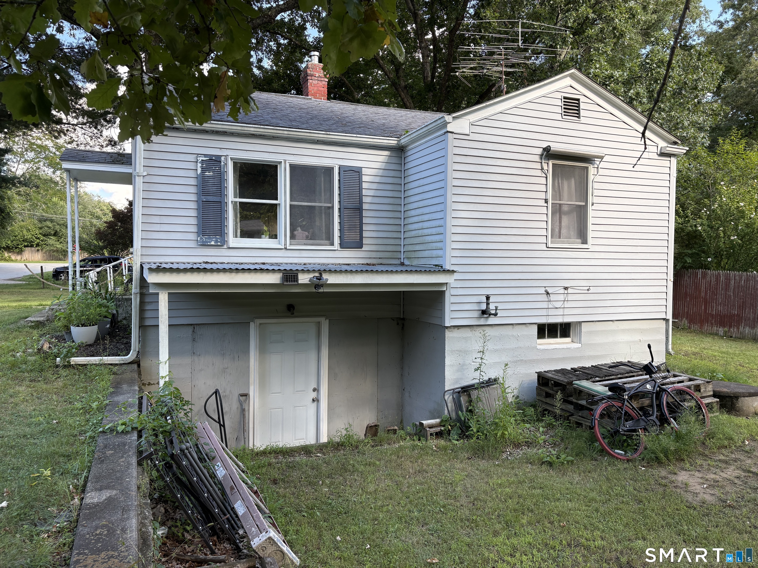 7 Cundall Street Brooklyn CT 06234