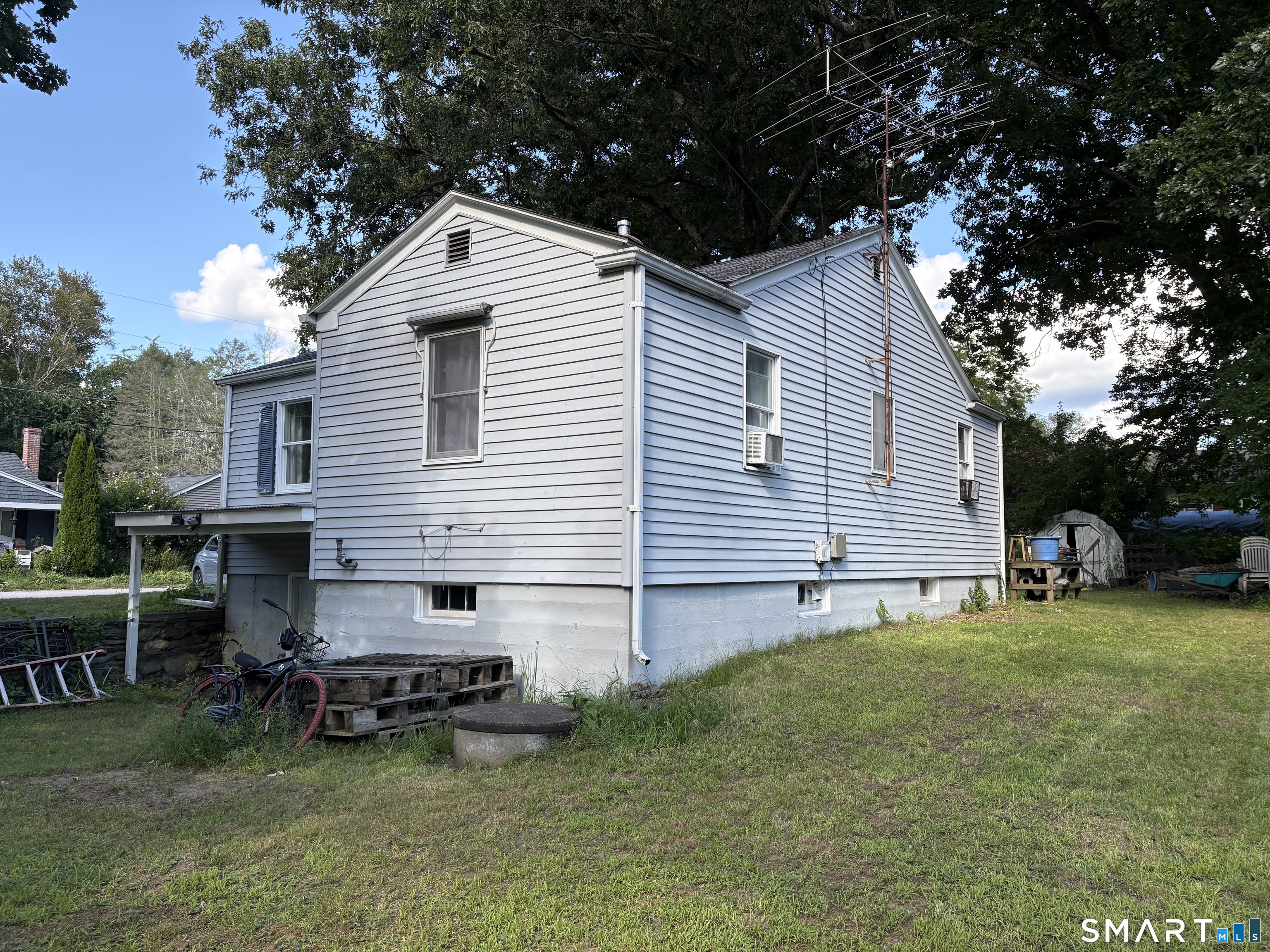 7 Cundall Street Brooklyn CT 06234