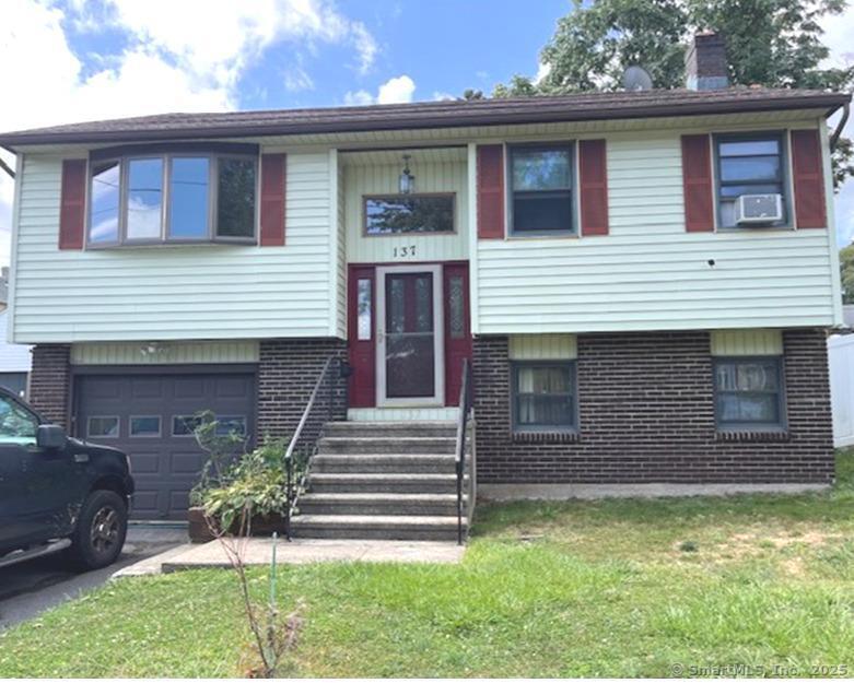 137 Holroyd Street Bridgeport CT 06606