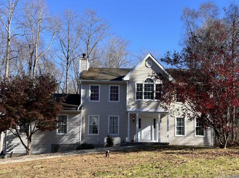 37 Oakcrest Road Oxford CT 06478