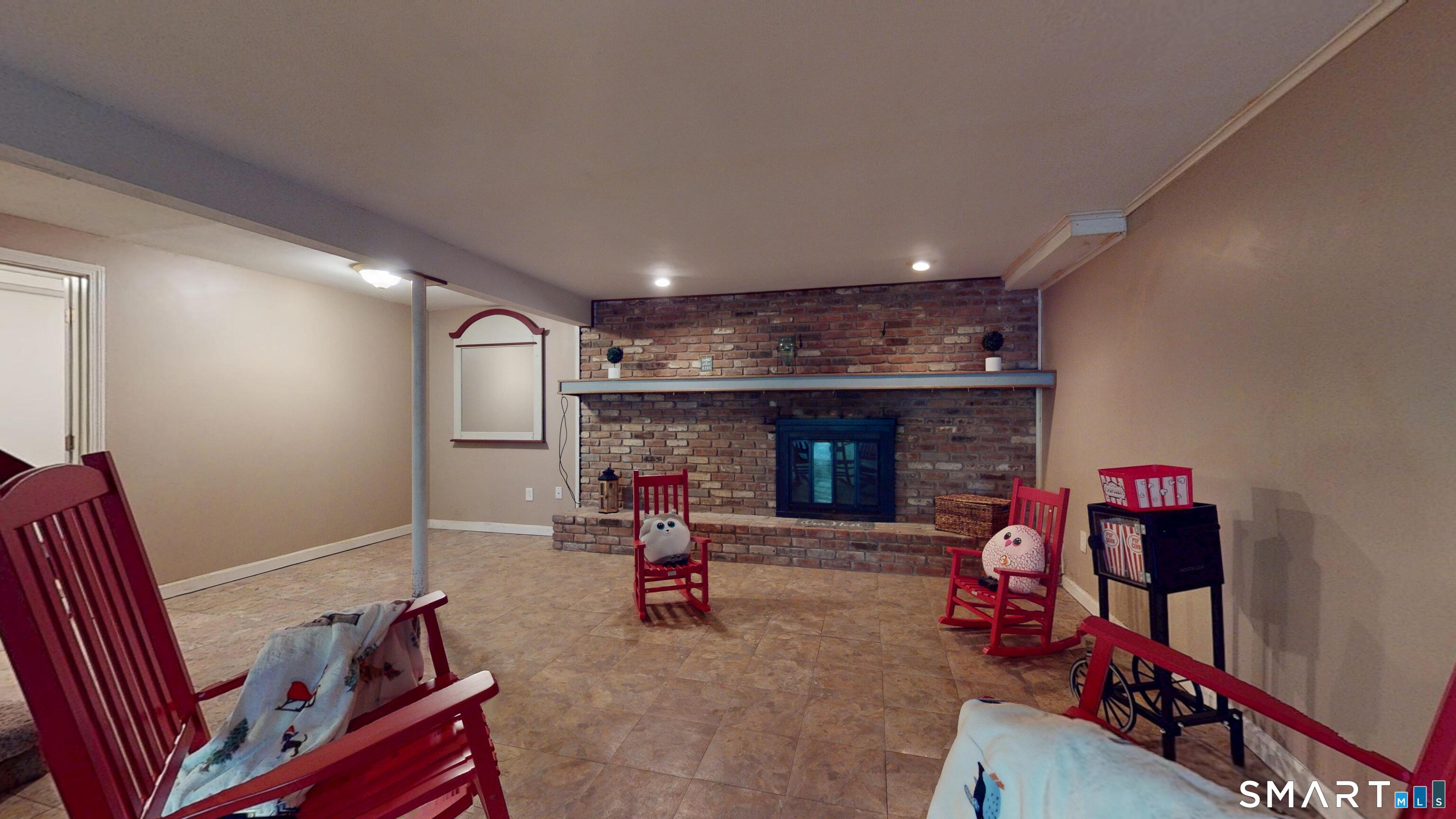 5 Williamsburg Road Marlborough CT 06447