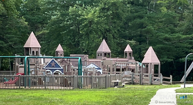 5 Williamsburg Road Marlborough CT 06447