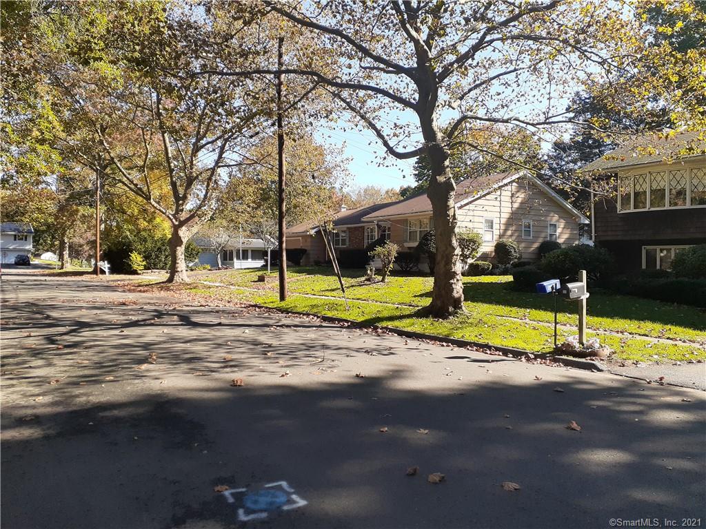 35 Red Fox Road Stratford CT 06614