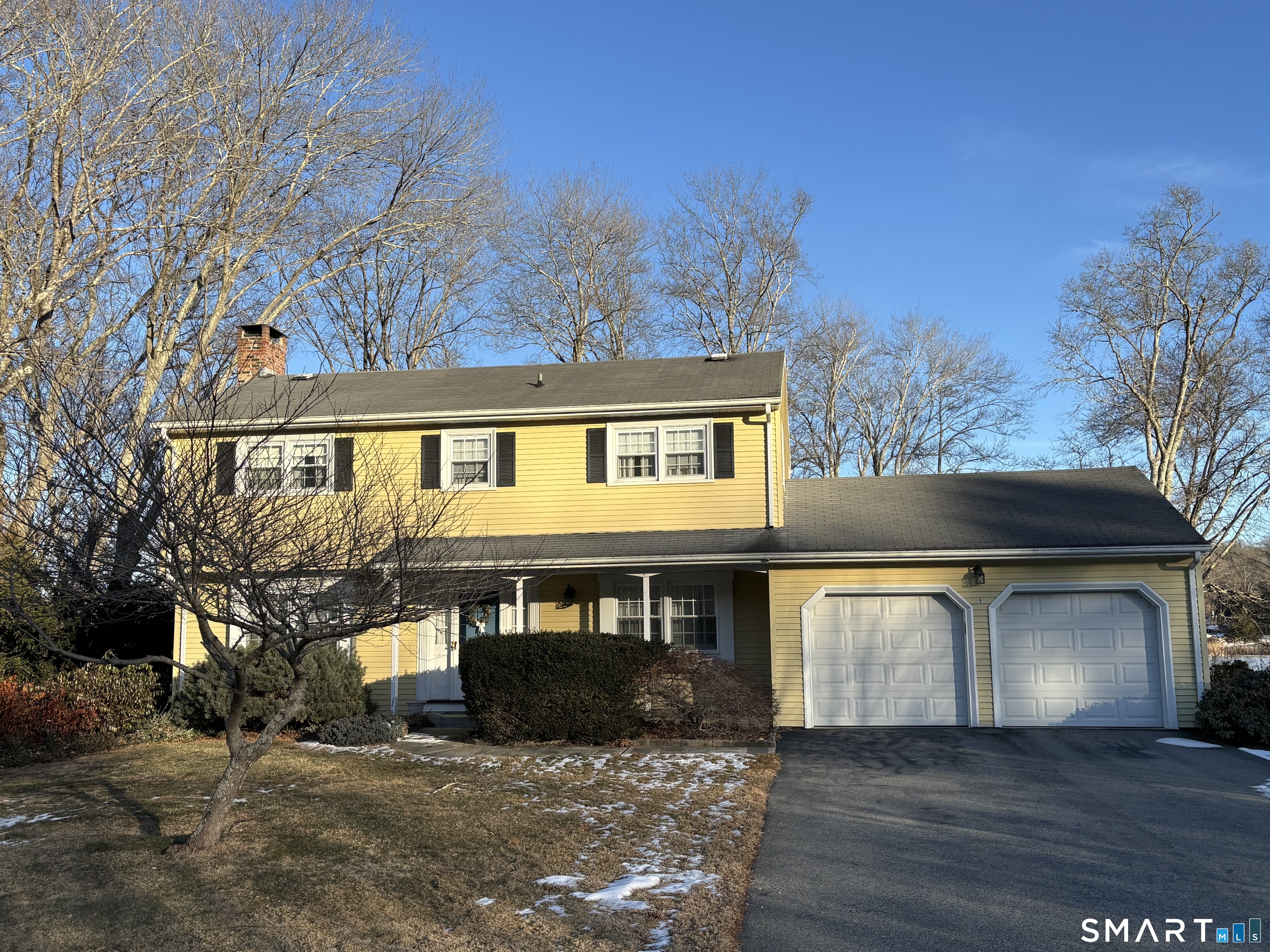 5 Colonial Drive East Lyme CT 06333