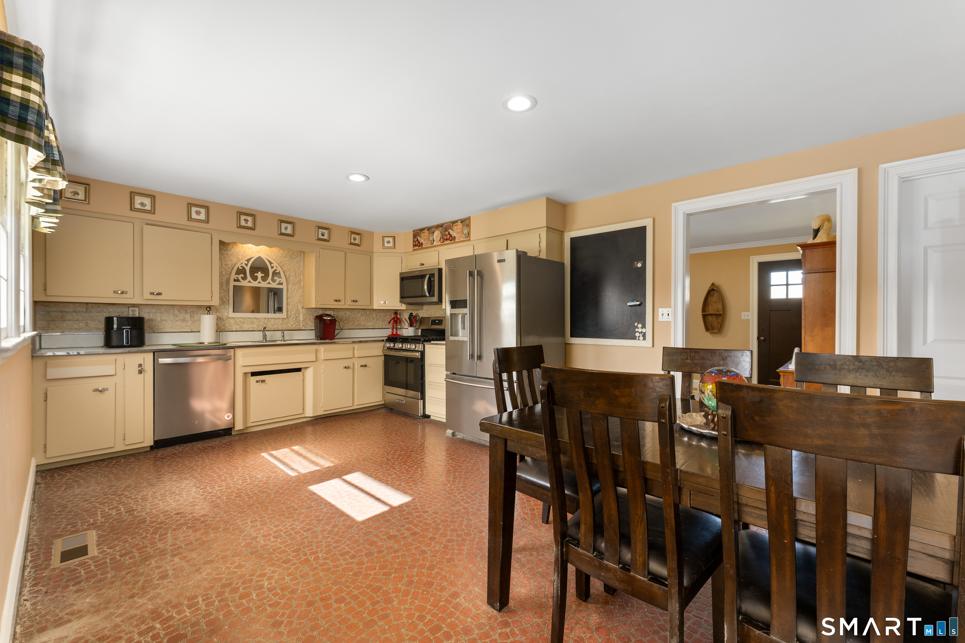 116 Third Avenue Stratford CT 06615