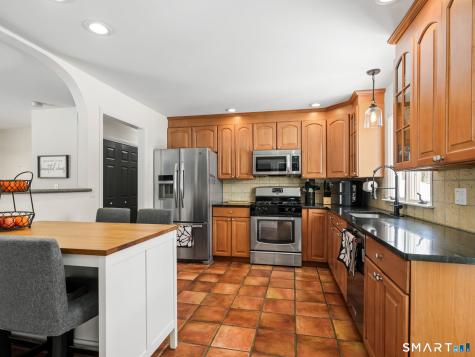 16 Deepdene Road Trumbull CT 06611