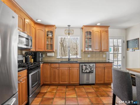 16 Deepdene Road Trumbull CT 06611