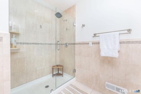 11 Jubrey Drive Windsor CT 06095