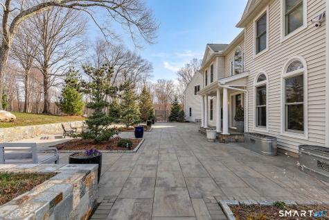 4 Sunrise Lane Bridgewater CT 06752