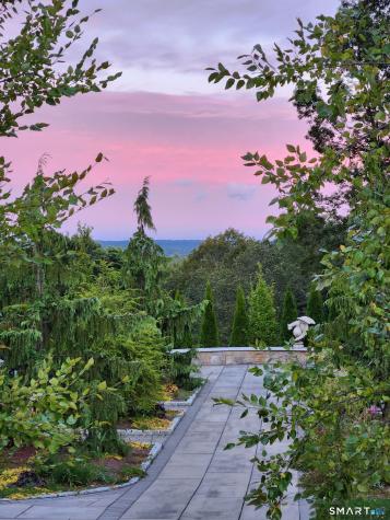 4 Sunrise Lane Bridgewater CT 06752